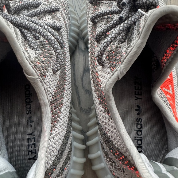 Yeezy Boost 350 - Picture 4 of 5